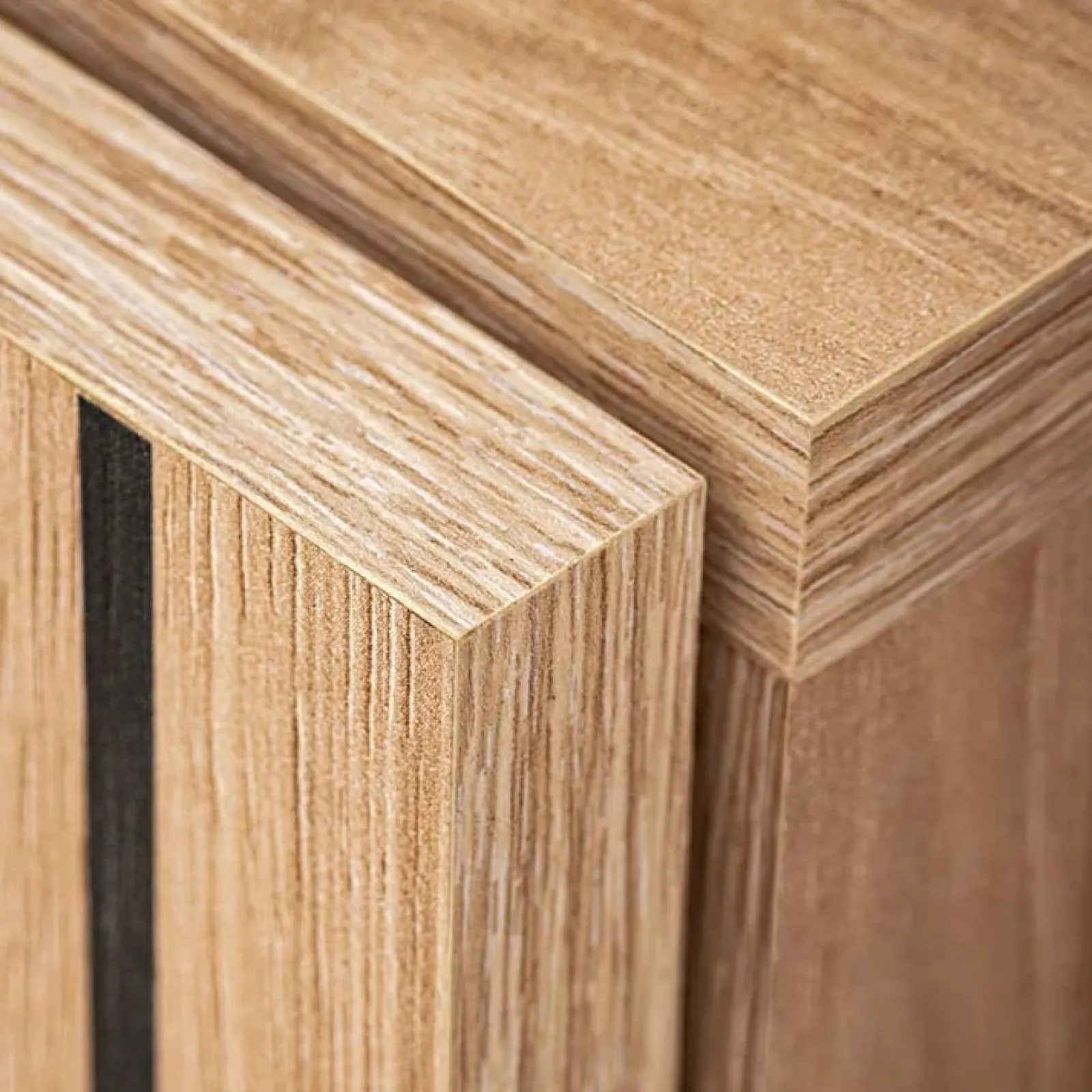 Garnero Arredamenti Credenze Moderne|Madie Moderne-Credenza 90x102h cm 2 ante moderna noce con stampa nera Mendes