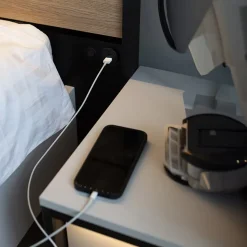 Garnero Arredamenti Letti Matrimoniali|Letti Matrimoniali-Letto matrimoniale contenitore 160x200cm con LED e presa USB-C grigio nero rovere Luna