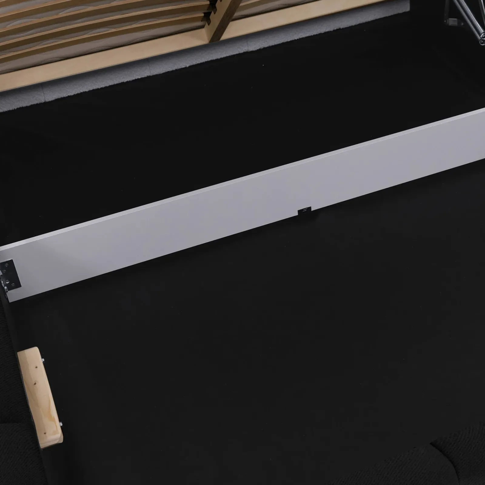 Garnero Arredamenti Letti Oversize-Letto oversize 180x200cm con rete contenitore imbottito nero Aluna Tessuto Kronos Nero