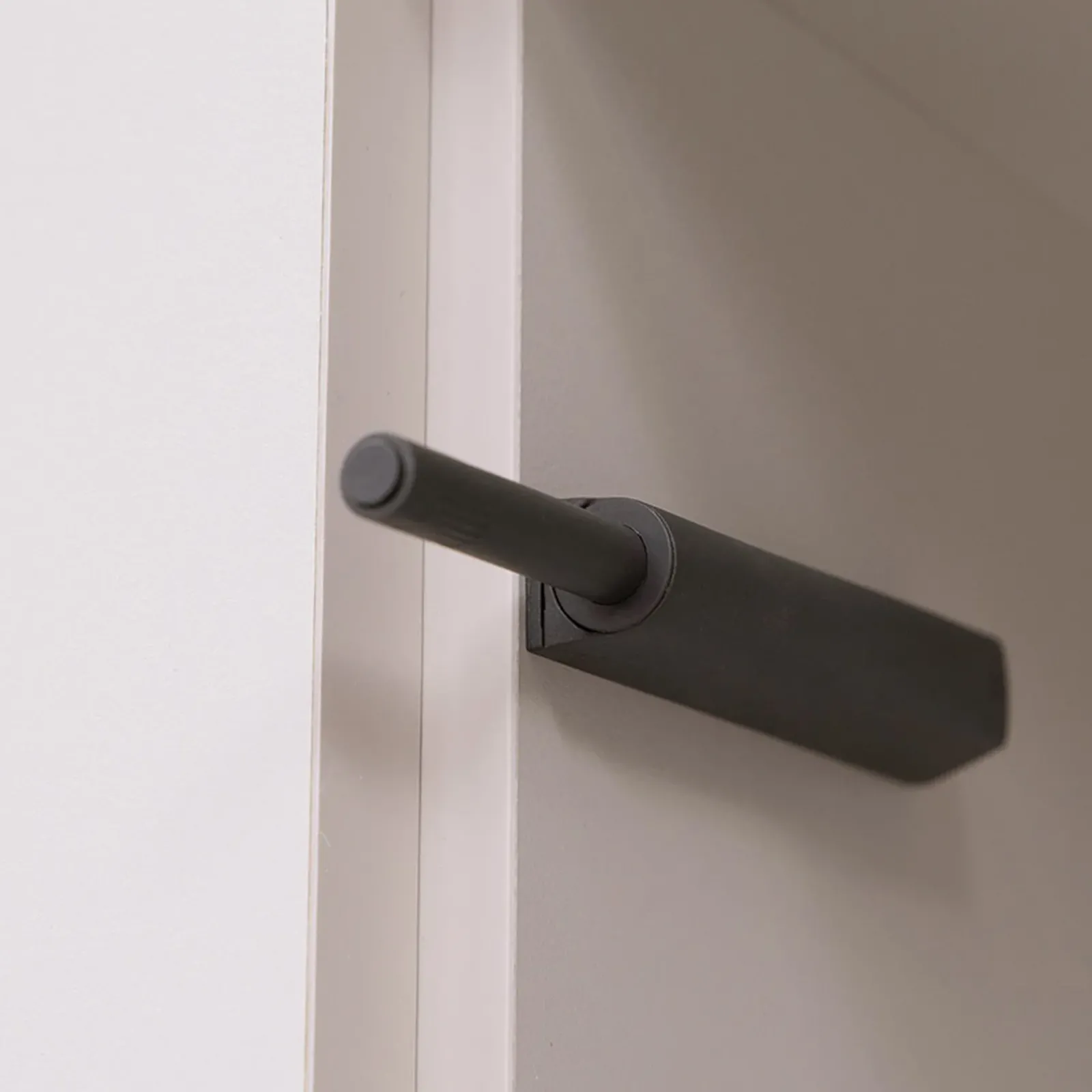 Garnero Arredamenti Madie Moderne|Madie Moderne-Madia 107x80h cm 1 anta 2 cassetti cannettato moderna beige Vanessa