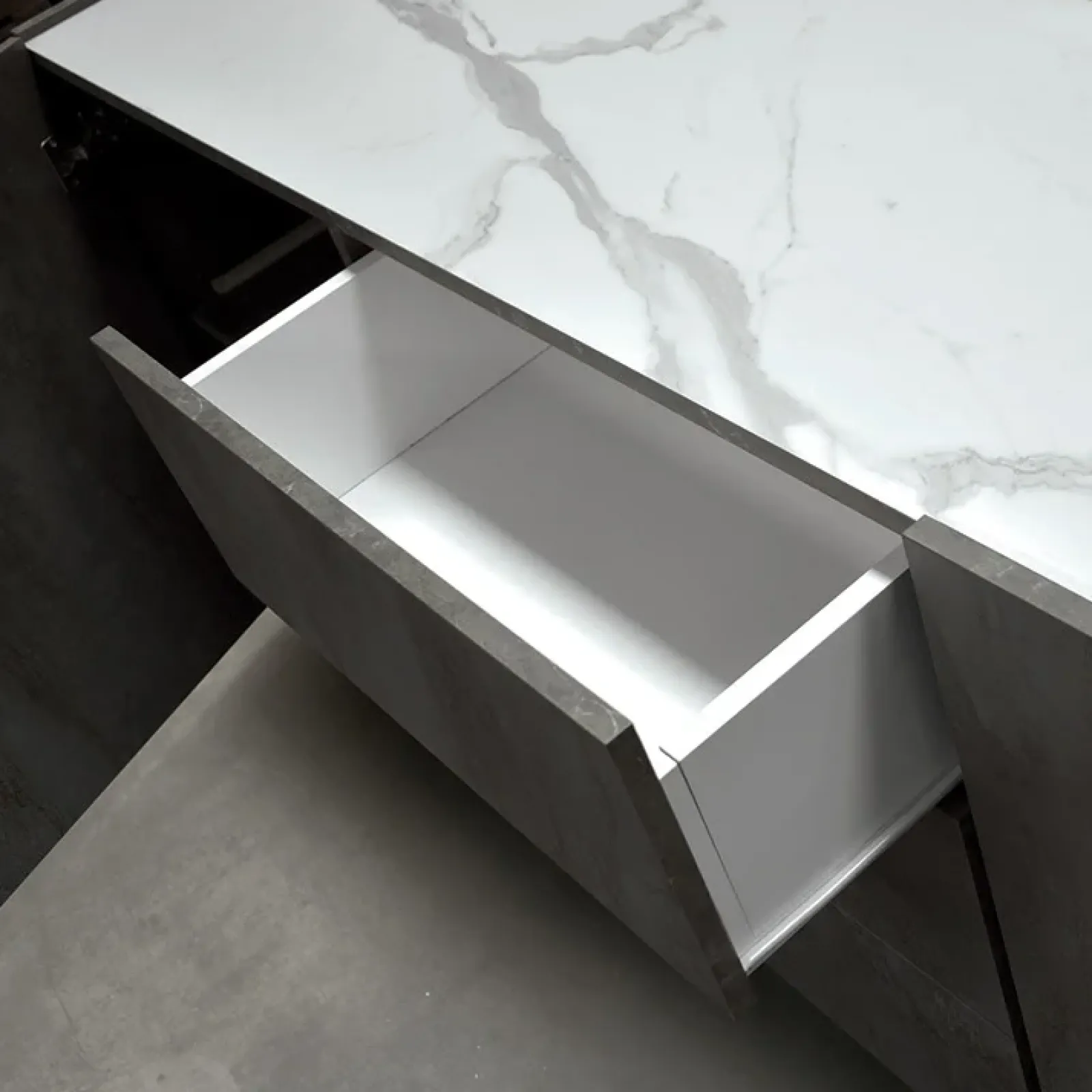 Garnero Arredamenti Credenze Moderne|Madie Moderne-Madia 200x79h cm 2 ante 3 cassetti ossido bianco Blitz