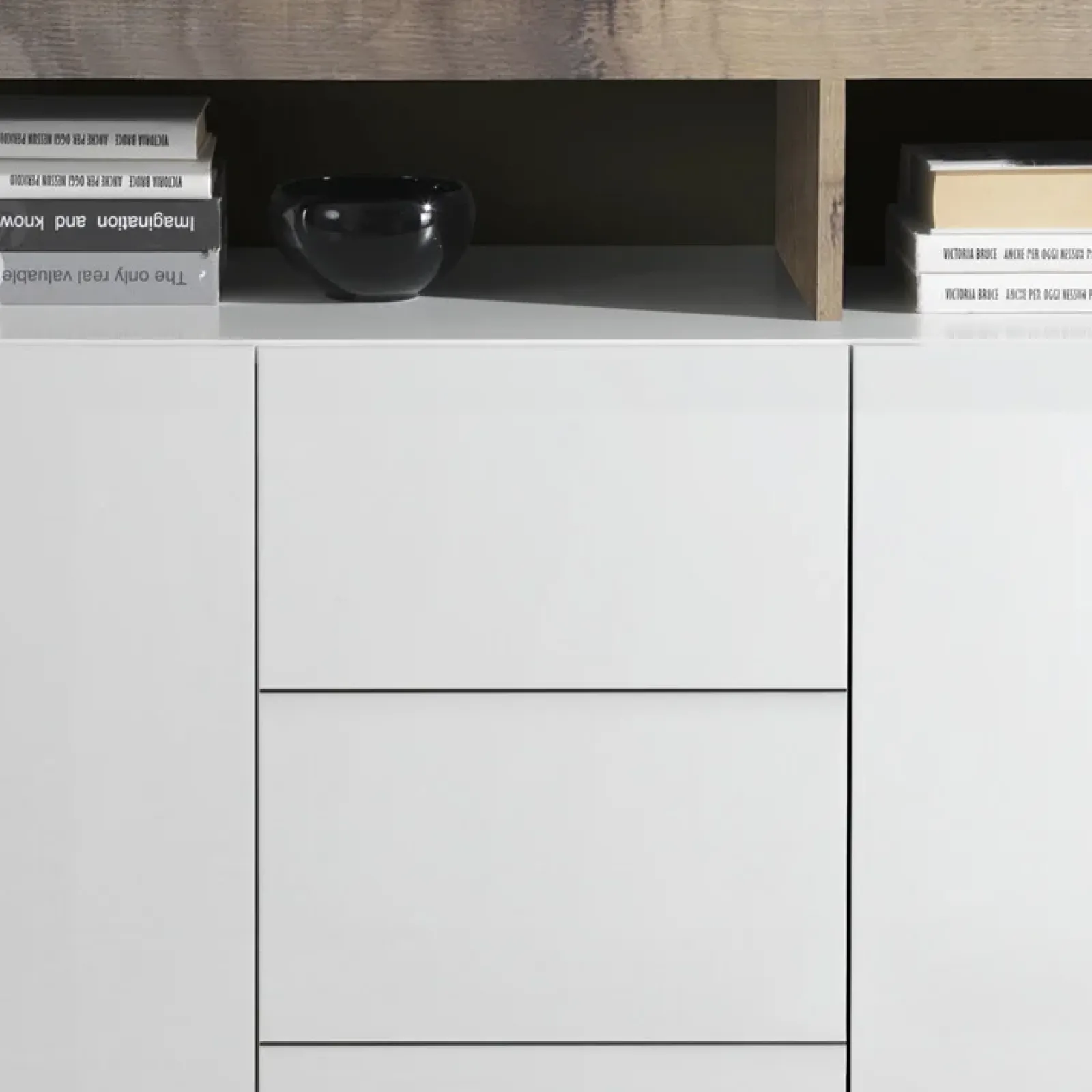 Garnero Arredamenti Credenze Moderne|Madie Moderne-Madia 146x93h cm 2 ante 3 cassetti moderna bianco lucido pero Invictus