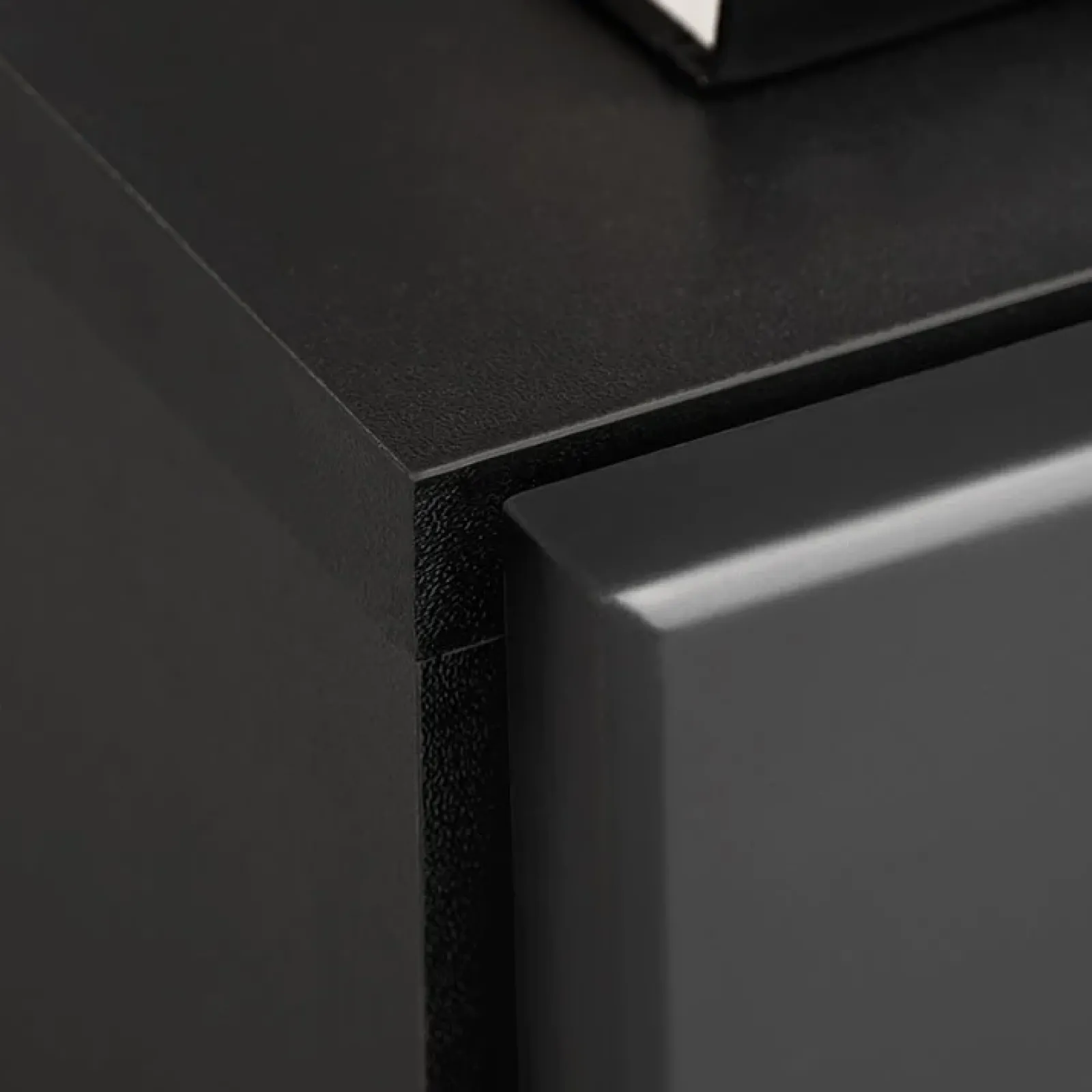 Garnero Arredamenti Camino Bioetanolo|Parete Attrezzata Con Camino-Parete attrezzata sospesa 250x170h cm con camino bioetanolo nero grigio Giotto