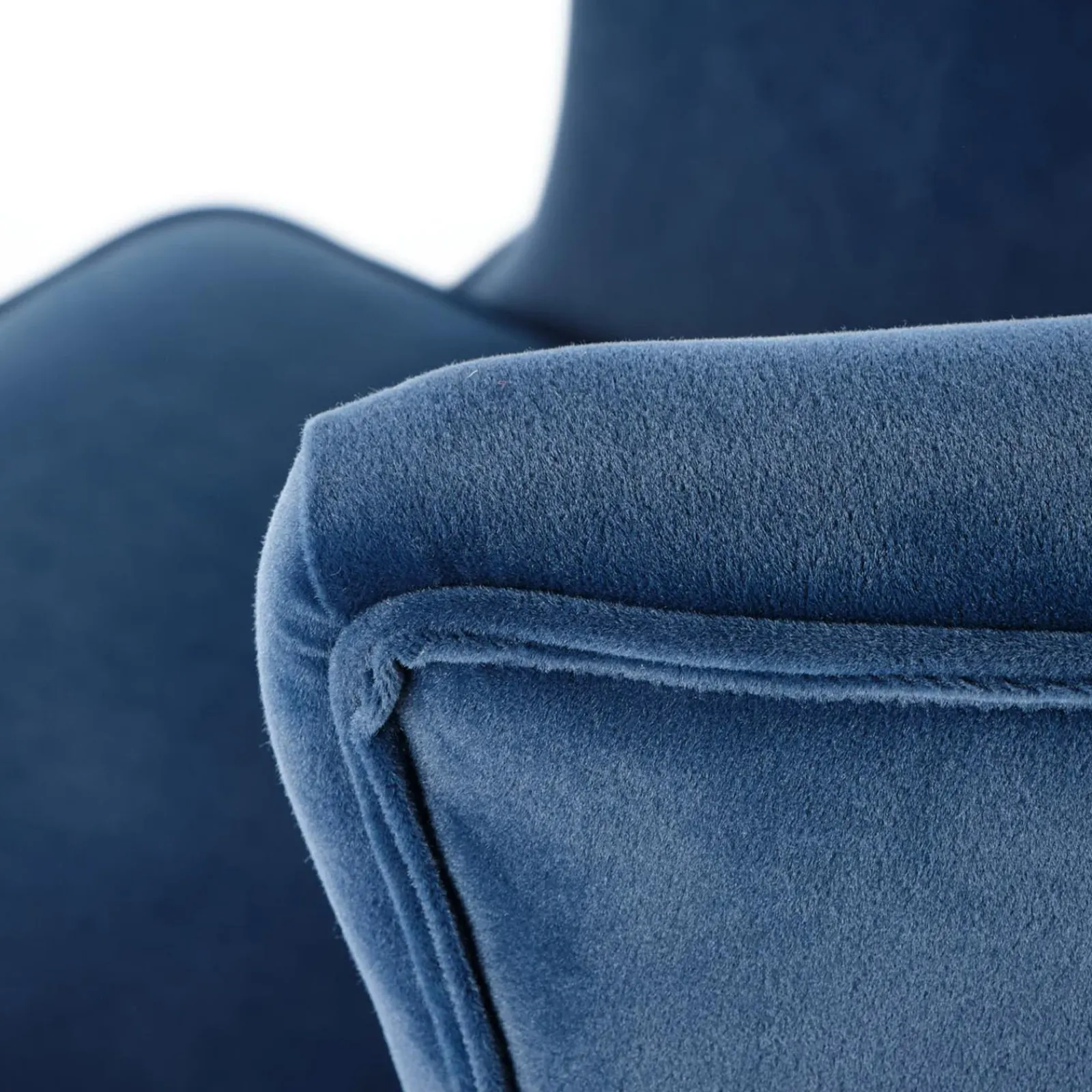 Garnero Arredamenti Poltrone Design|Poltrone Relax-Poltrona classica relax imbottita in velluto blu Mazia Tessuto Velluto Blu