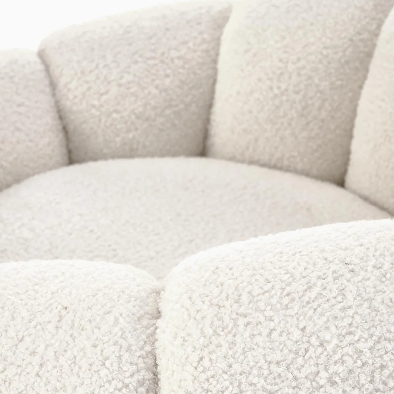 Garnero Arredamenti Poltroncine Imbottite-Poltrona imbottita in tessuto bouclé design moderno color Coccoluna Crema