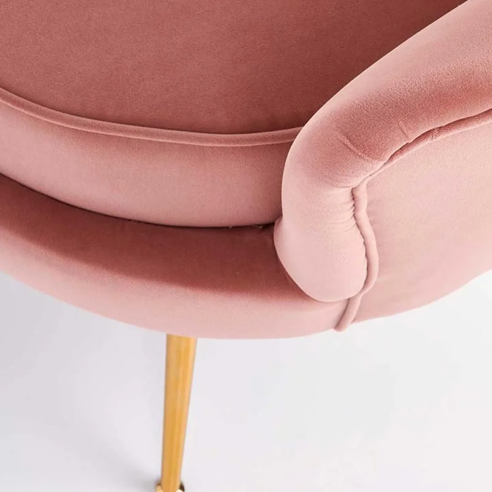 Garnero Arredamenti Poltrone Design|Poltrone Sala D'attesa-Poltrona imbottita moderna in velluto antico oro Gabriella Rosa