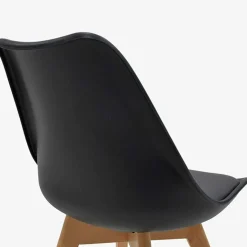 Garnero Arredamenti Sedie Imbottite Ecopelle-Sedia da pranzo stile scandinavo imbottita nero gambe legno Riccia Nero - Rovere