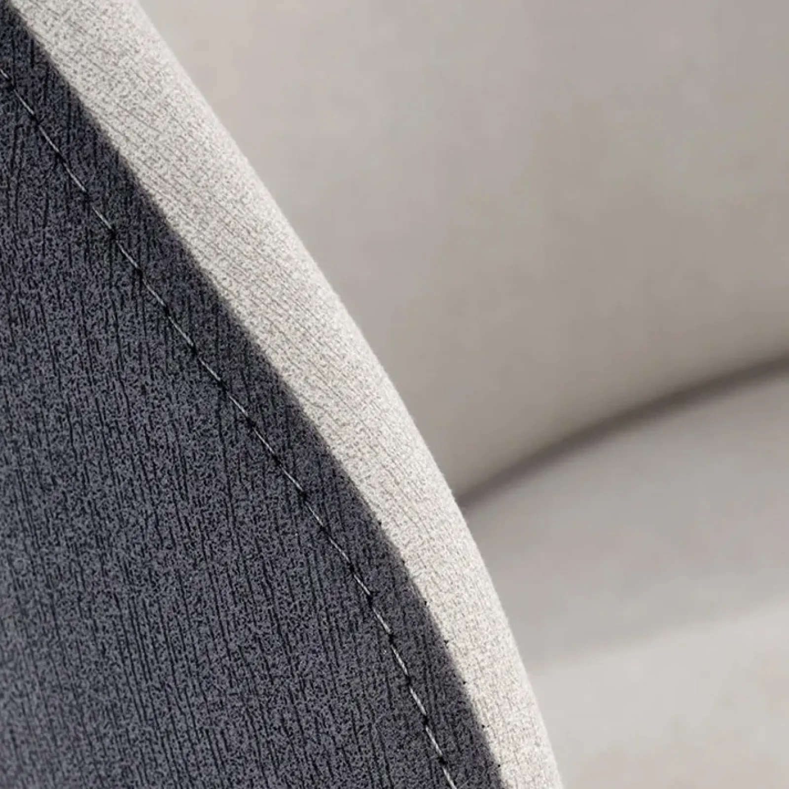 Garnero Arredamenti Sedie In Tessuto-Set 4 sedie moderne da sala in tessuto grigio chiaro e scuro Daichi