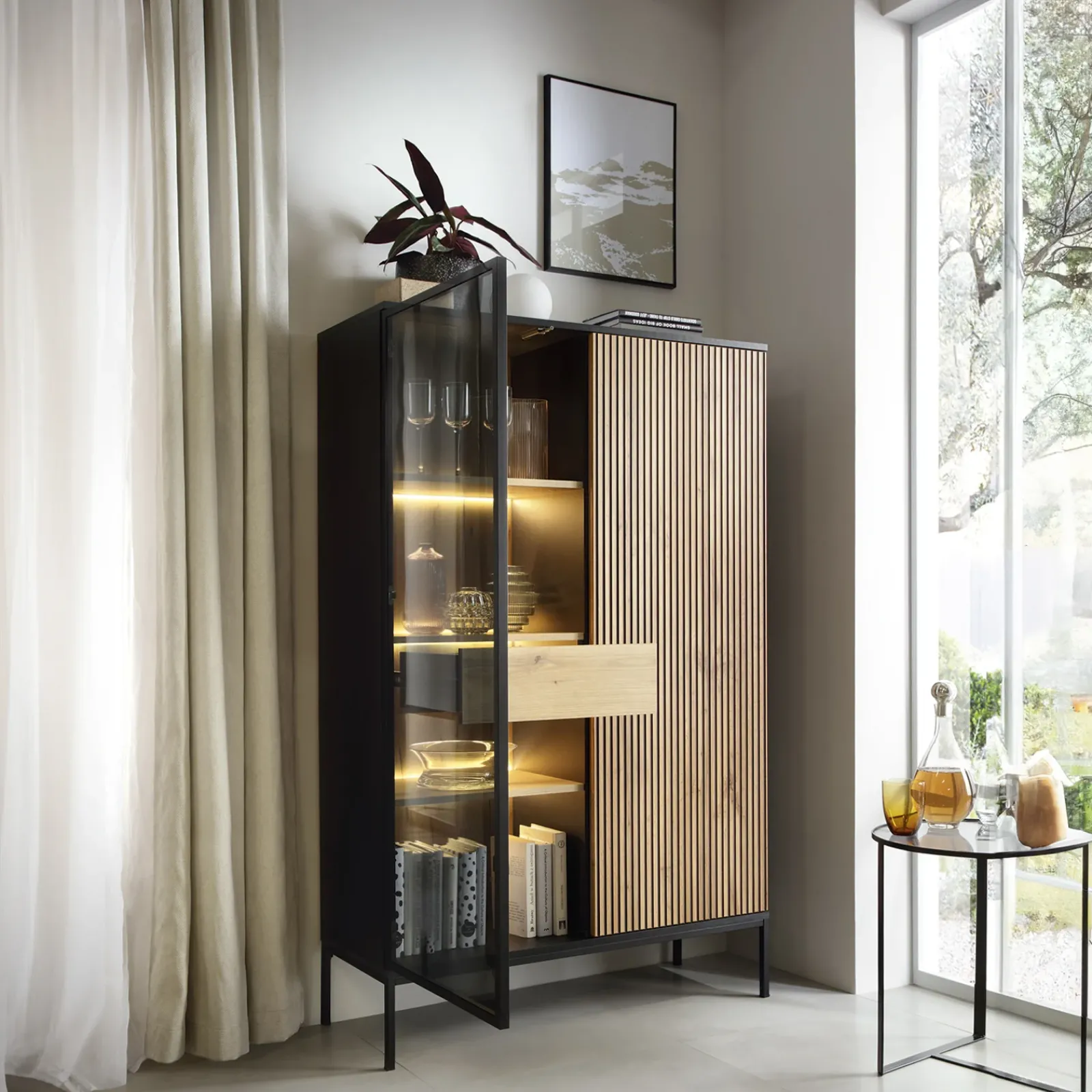 Garnero Arredamenti Vetrinette|Vetrinette-Vetrinetta 104x166h cm 2 ante moderna nero rovere antico cannettato Bali